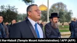 Ministar Ben-Gvir tokom posete Brdu hrama. On je poznat po zapaljivim izjavama protiv Palestinaca i izraelske arapske manjine.