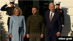 Președintele ucrainean Volodimir Zelenski primit la Casa Albă de președintele Joe Biden și soția sa, Jill Biden, Washington, 22 decembrie 2022.