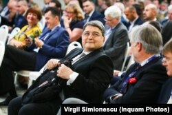 Ambasadorul României la Viena Emil Hurezeanu.