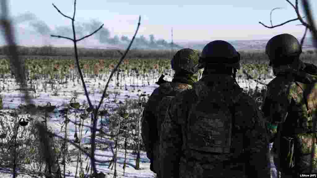Украинские солдаты у Соледара