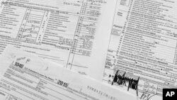 დონალდ ტრამპისა და მელანია ტრამპის საგადასახადო დეკლარაციები 2015 წლისთვის. 