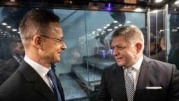 Szijjártó Péter külgazdasági és külügyminiszter az akkor még ellenzékben lévő Robert Fico régi-új szlovák kormányfővel Pozsonyban 2022. december 6-án