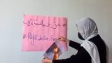 Gratë dhe vajzat afgane protestojnë teksa talibanët shtojnë kufizimet
