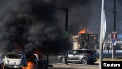  Властите оповестиха за минимум 250 запалени транспортни средства от поддръжниците на картела на 5 януари. 