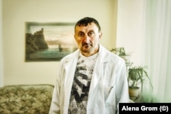 A patient of the Borodyanka hospital who also serves as an assistant orderly