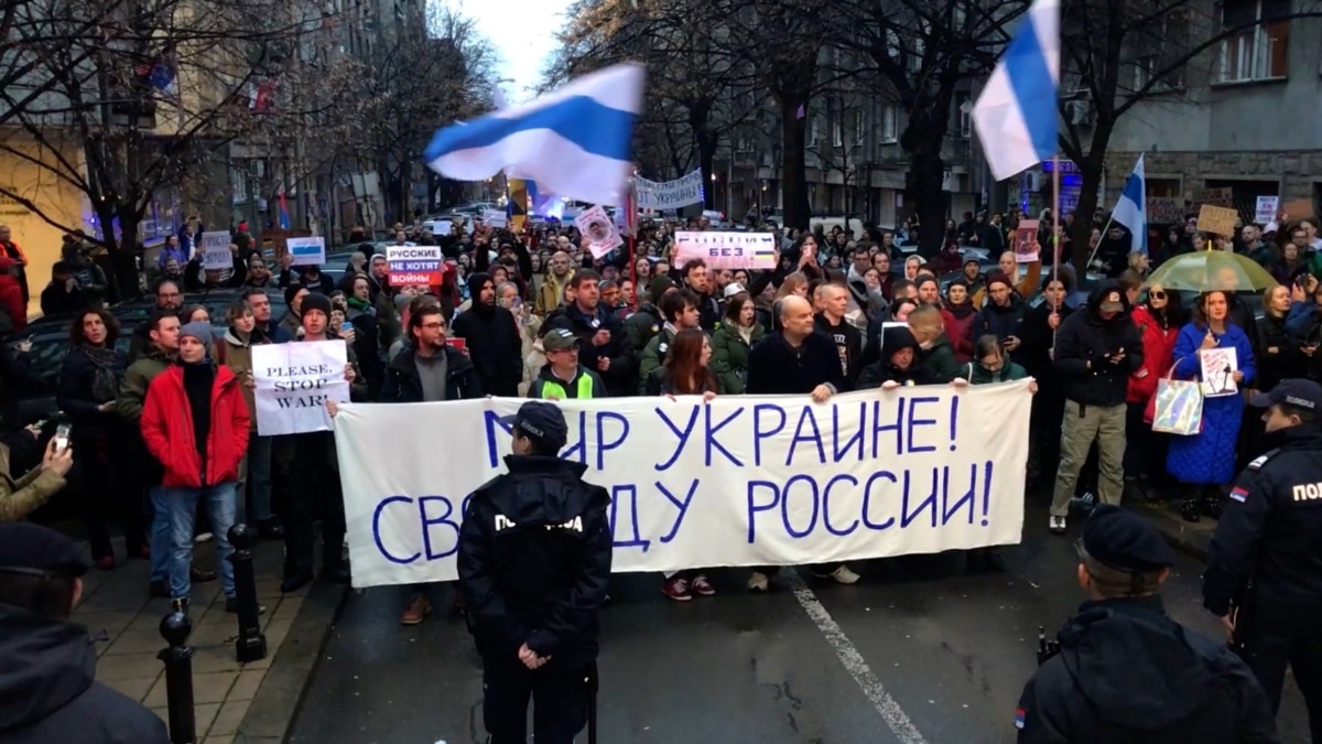 وتشهد صربيا ، الحليف التقليدي لروسيا ، احتجاجات ضد حرب الكرملين في أوكرانيا