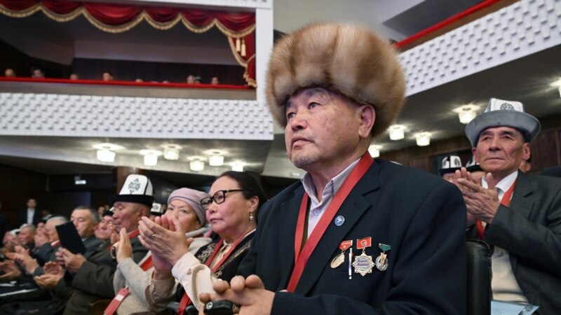 Президент Жапаров-Ташиев тандемин сындаган делегат менен өзүнчө жолугат