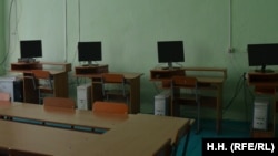 Половина компьютеров в школе Букачачи не работает