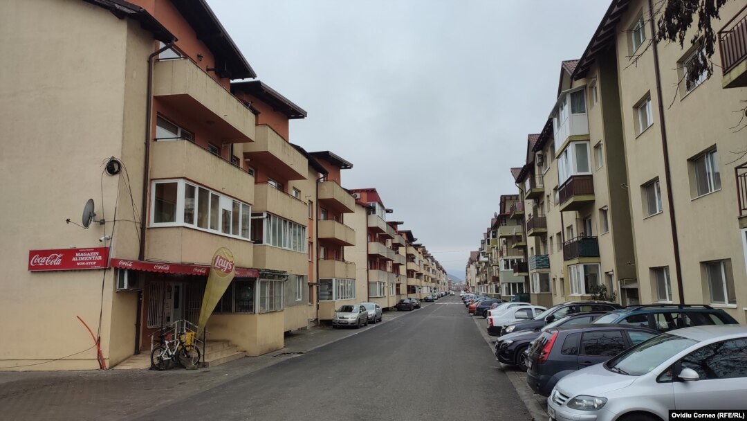 Fiscul dorește să supervizeze atât actele de vânzare cât și cele de donație și să-și recupereze la momentul lor eventualele datorii pe care le au cei implicați în tranzacții. 