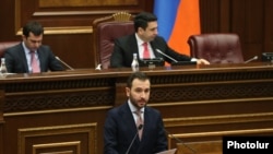 Հայկ Կոնջորյանը խորհրդարանում, արխիվ
