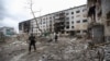 Oштетена станбена зграда среде рускиот напад врз Украина, во Бахмут, регионот Доњецк, 5 јануари 2023 година