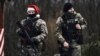 Poliția de graniță ucraineană la un punct de control din Slaviansk, regiunea Donețk, Ucraina, 17 decembrie 2022. 