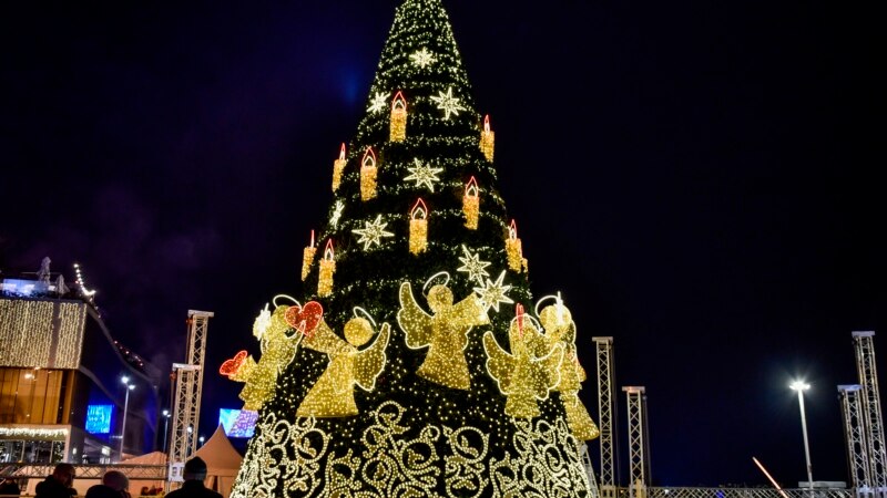Церемония зажжения главной новогодней елки Тбилиси состоится сегодня вечером