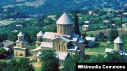 10 июля Гелатский монастырский комплекс был изъят из черного списка и возвращен в основной перечень памятников всемирного культурного наследия