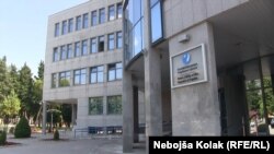 Njemačka razvojna KFW banka, prema podacima Elektroprivrede RS, obezbijedila je 60 miliona evra za finansiranje vjetroparka, a ostatak bi bio iz vlastitih sredstava Elektroprivrede RS (zgrada Elektroprivrede u Trebinju)