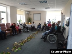 Beneficiari ai Centrului social Phoenix pentru persoane cu dizabilități și vârstnici de la Rîșcani