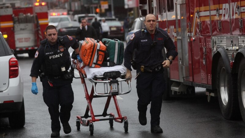 Të paktën 10 të plagosur nga të shtënat në metronë e Nju Jorkut