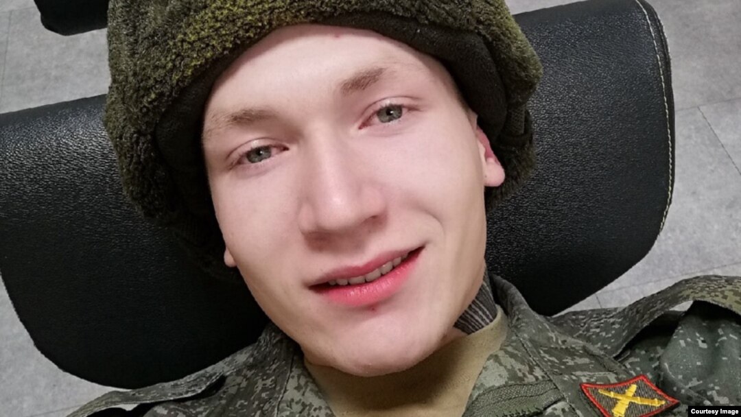 Igor Ivkin, de 19 ani, un soldat rus cu contract a fost ucis în timpul luptelor din Ucraina pe 8 martie