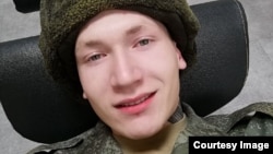 Igor Ivkin, de 19 ani, un soldat rus cu contract a fost ucis în timpul luptelor din Ucraina pe 8 martie