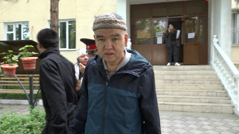 Журналист Куттумидин Базаркулов бийликти сындаганы үчүн камалганын айтты 