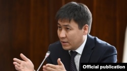 Education Minister Almaz Beishenaliev is suspected of accepting a total of $110,000 for arranging foreign students' acceptance to universities in Kyrgyzstan. (file photo)