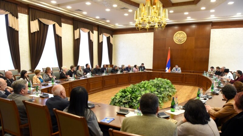 Karabakh Armenians Concerned About Pashinian’s Statement