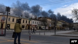 Дим від ракетного удару у Львові 18 квітня, коли загинули семеро людей загинули, 11 – були поранені
