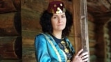 Эльмира Катаки, мастер крымскотатарской вышивки и этнических костюмов