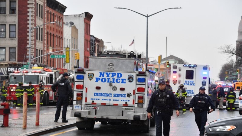 В метро Нью-Йорка произошла стрельба, есть погибшие и раненые