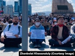 Протесты в Монголии против повышения цен. Улан-Батор, 8 апреля 2022 года. Фото Жанболата Хасанайулы