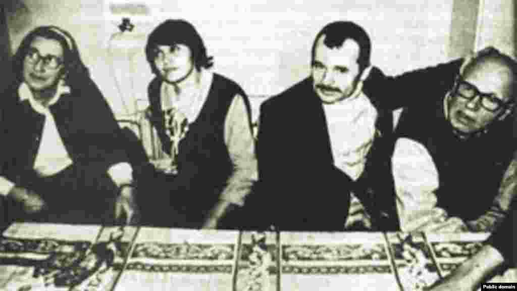 Elena Bonner, Safinar Djemilev, Mustafa Djemilev, Andrei Saharov în Crimeea. &nbsp;