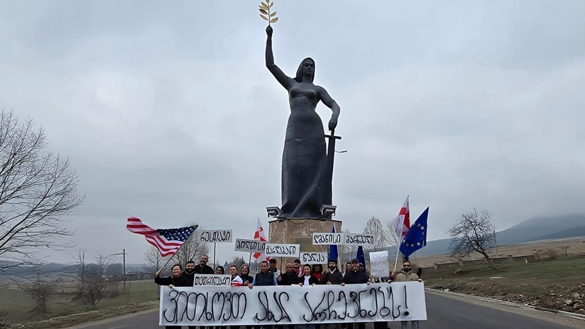 დმანისი, ბოლნისი, მარნეული, თბილისი - 31 მარტის აქციისთვის აქტივისტები მსვლელობას მართავენ