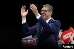 Bivši predsednik države, sada kandidat za premijera Srpske napredne stranke, Aleksandar Vučić na mitingu u Novom Sadu, 16. oktobar 2026.