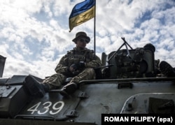 Українські військові у місті Волновасі, що на Донеччині, 22 травня 2014 року