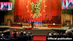 Armenia - Armen Sarkissian is sworn in as new president of Armenia in Yerevan, 9 April 2018.