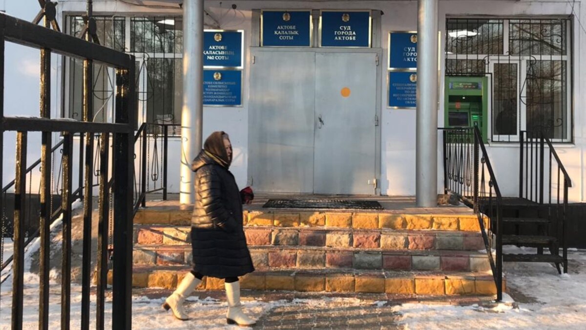 «Поднявший руку на ученика» бывший школьный инспектор получил условный срок
