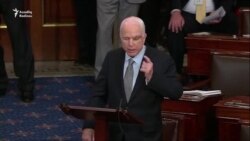 Ağır əməliyyatdan sonra McCain Senatın iclasına qatılıb