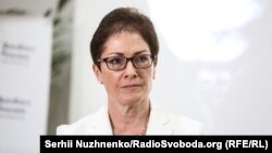 Марі Йованович, яка до завершення терміну її повноважень була відкликана в травні 2019 року, буде свідчити на спільному засіданні комітетів Палати представників з питань розвідки, закордонних справ і загального нагляду