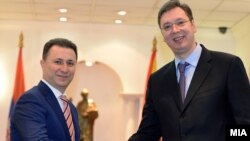 Премиерот Никола Груевски е домаќин на неговиот српски колега, Александар Вучиќ, во Скопје.