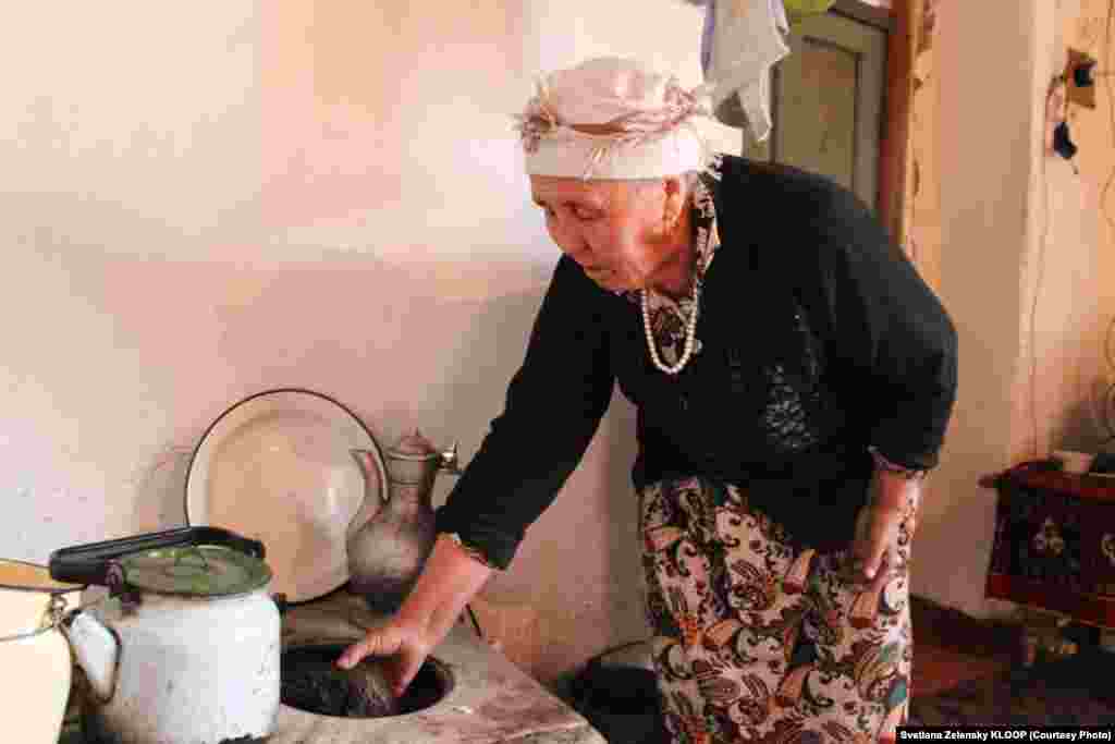 Гүлбүбү апа күйөөсү Абдукаим менен 57 жыл бирге жашап, 9 балалуу болушкан. Алардын көбү Кыргызстанда жашайт.