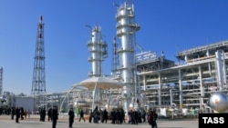 Türkmenistandaky bir gaz önümçilik desgasy. Illýustrasiýa. Arhiwden alyndy.