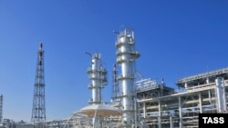 Facilities at the Samantepe gas field. Foreign investors are vying for access to Turkmenistan's gas resources.