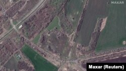 Спадарожнікавы здымак перасоўваньня расейскіх войскаў у Белгарадзкай вобласьці, якая мяжуе з Украінай