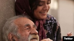 ترانه علیدوستی و سعید پورصمیمی در نمایی از فیلم «برادران لیلا»