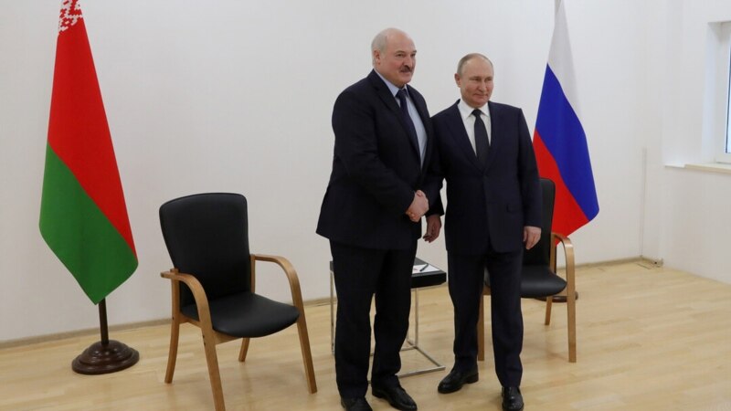 Нам не да Ўкраіны, мы вас ад NATO абараняем. У чым Лукашэнка імкнецца пераканаць Маскву?