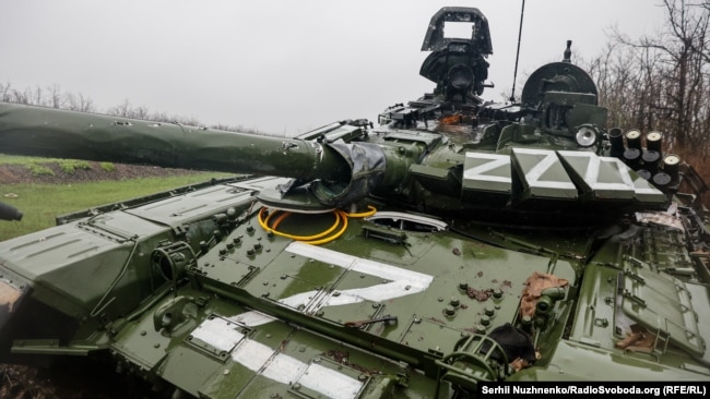 Російський танк неподалік Донецька, ілюстраційне фото