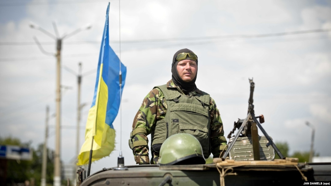 Украинский военный в Донбассе (архивное фото)