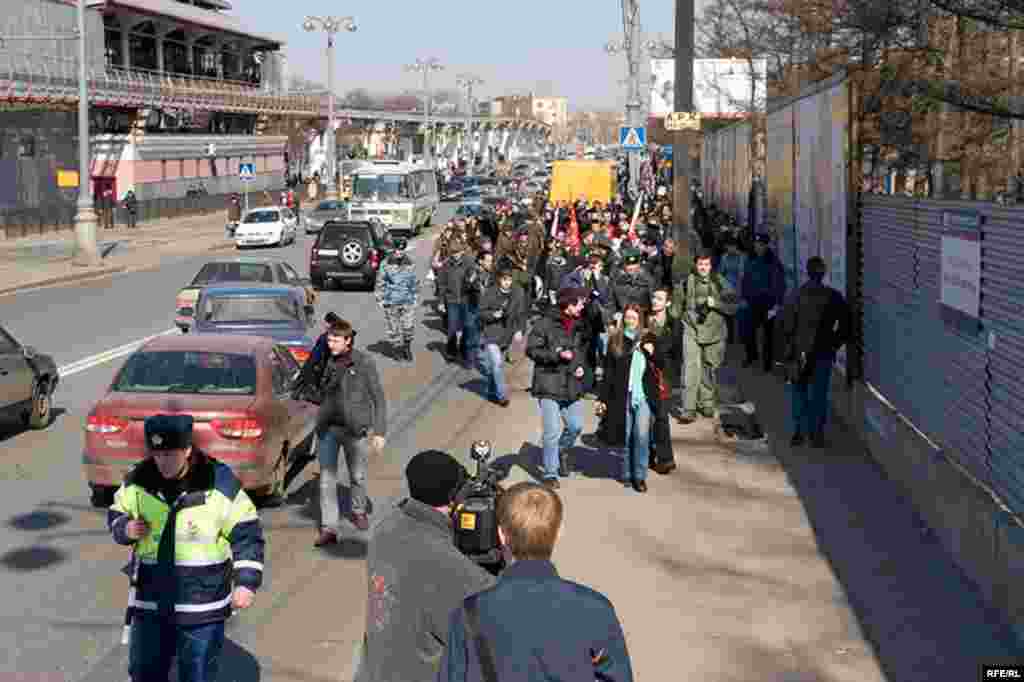 Под охраной милиции...