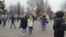 Хоровод на акции протеста в Пскове 21 апреля