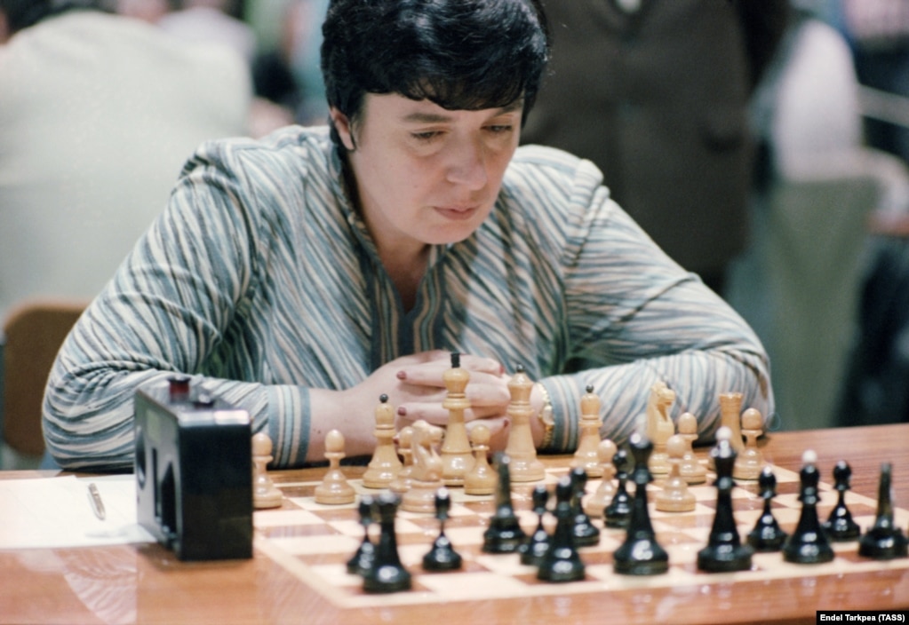 International Grandmaster Nona Gaprindashvili in 1983 